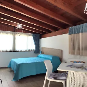 Casale Degli Ulivi , Castelluzzo Italia